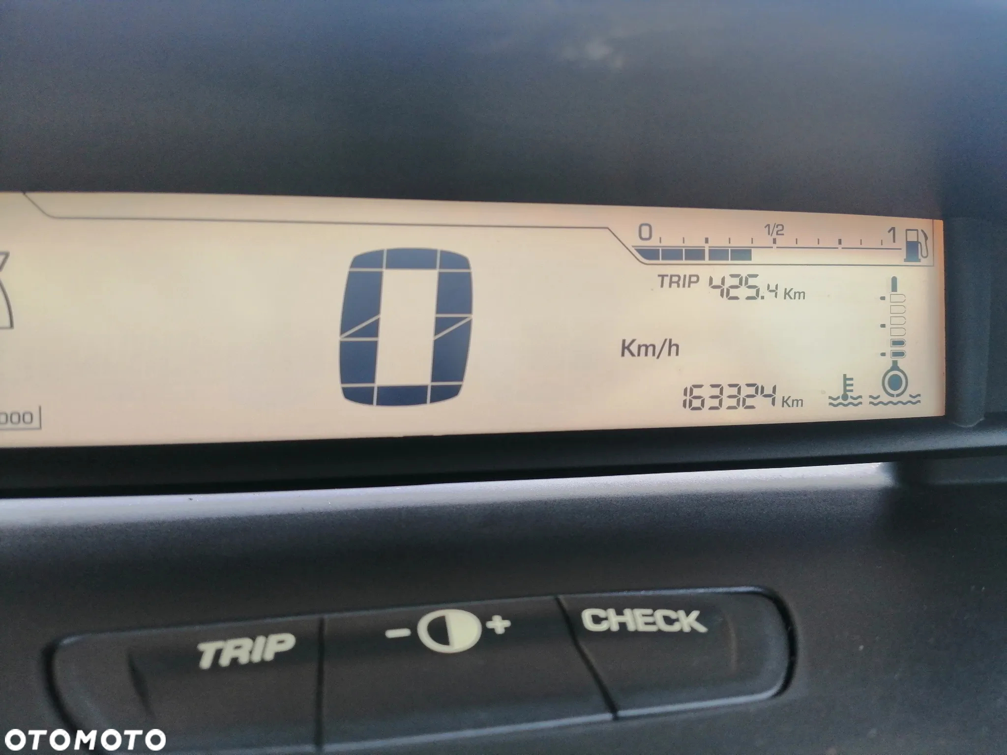 Citroën C4 1.6 VTi Impress - 17