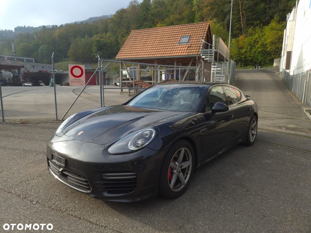 Porsche Panamera GTS - 1