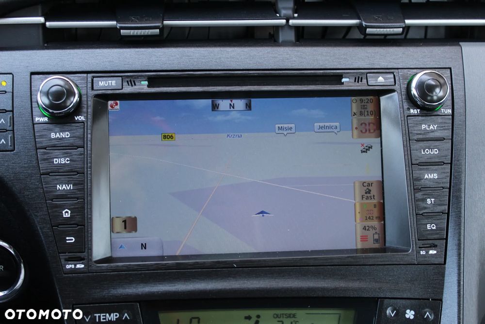 Toyota Prius - 17