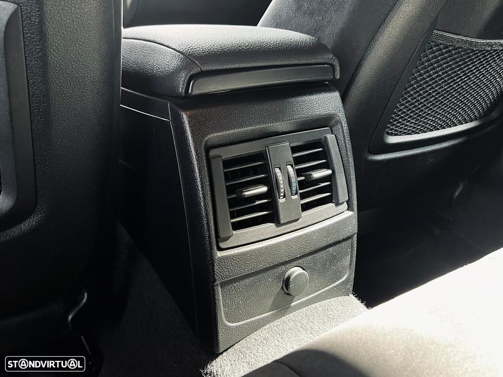 BMW 116 d Pack M Auto - 41