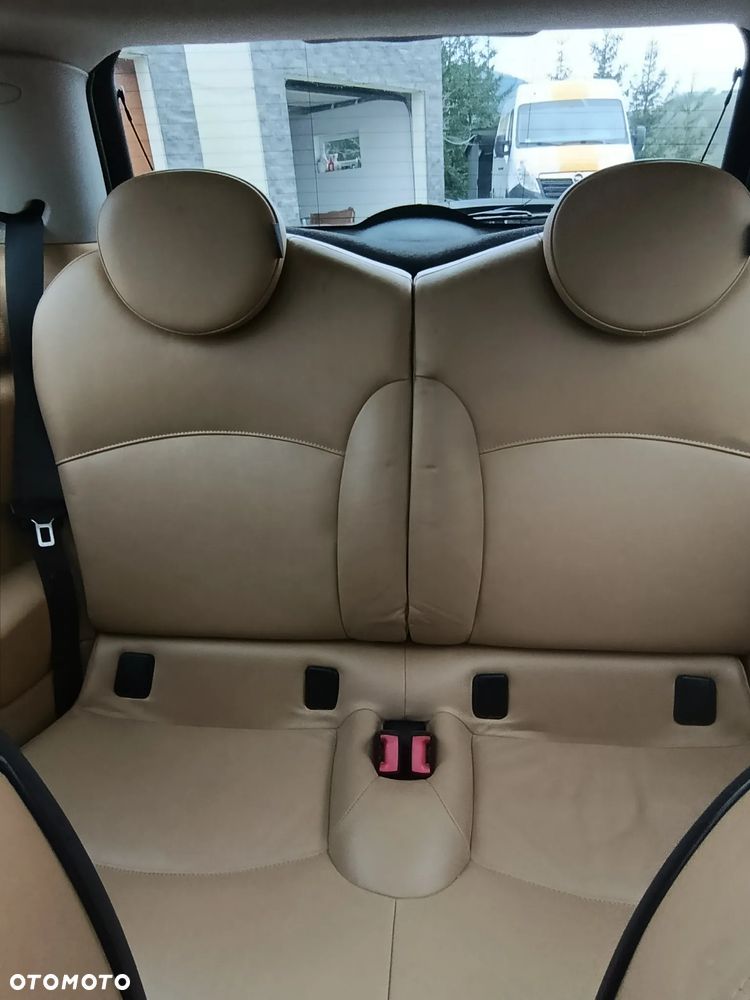 MINI Cooper Standard - 14