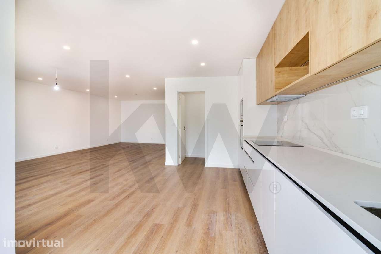 Apartamento T3 Renovado para Arrendamento nos Jardins da Parede - Grande imagem: 4/20