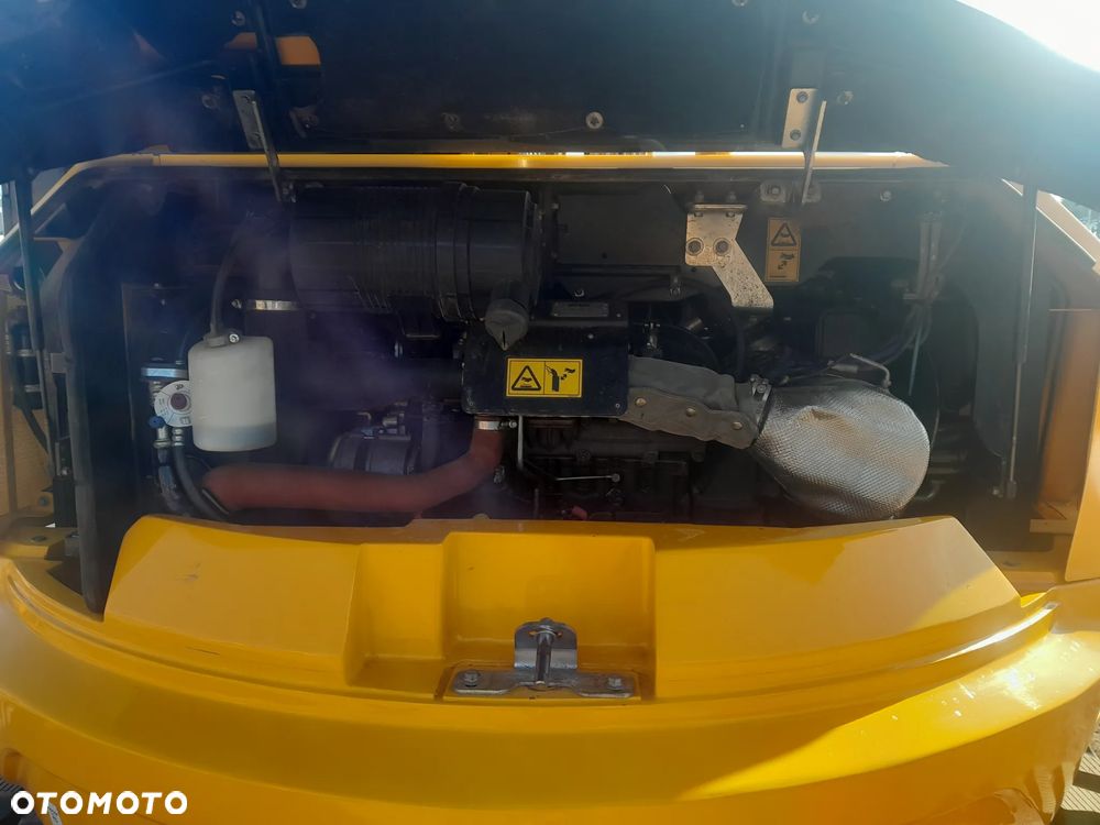JCB 86C-2 - 18