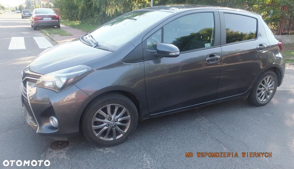 Toyota Yaris 1.33 Premium - 1