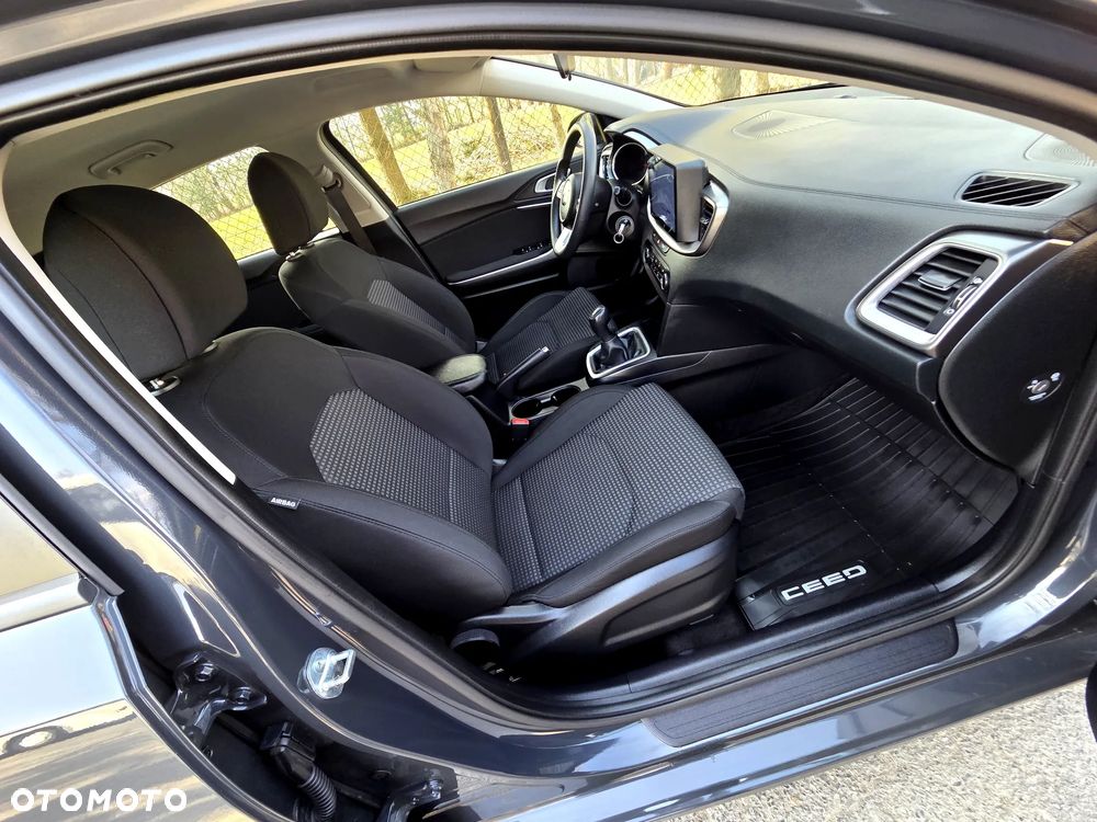 Kia Ceed 1.0 T-GDI M - 25