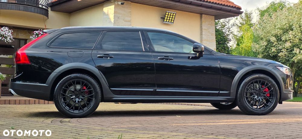 Volvo V90 Cross Country T6 AWD Pro - 37