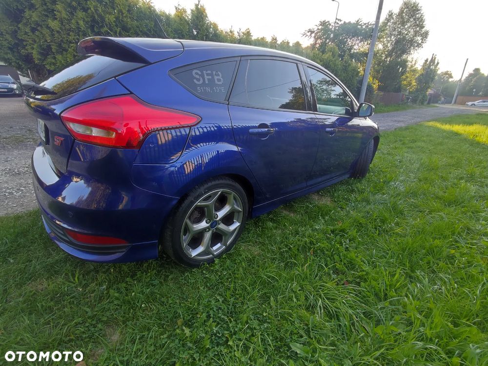 Ford Focus 2.0 TDCi ST - 7