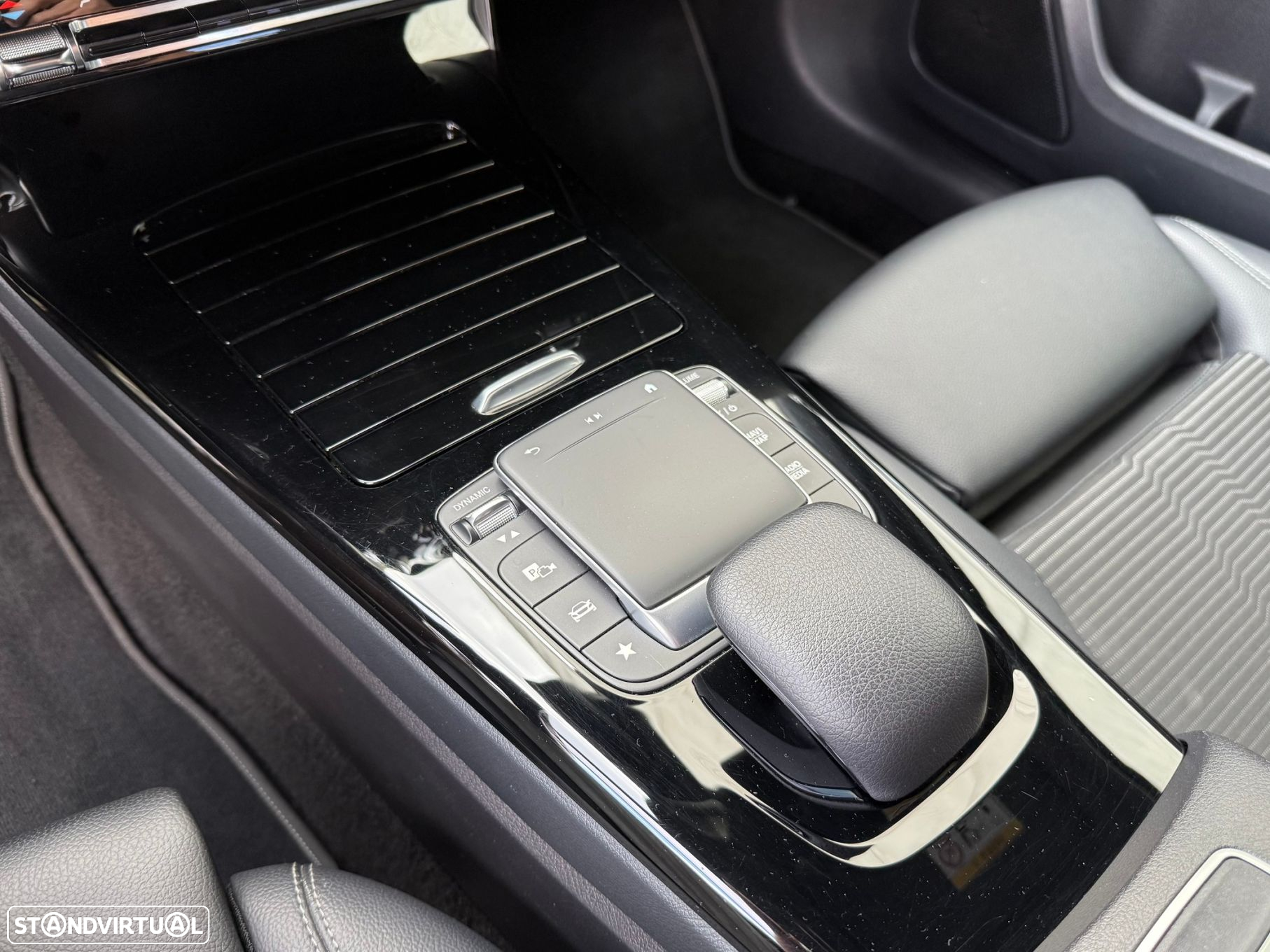 Mercedes-Benz A 250 Limousine e Progressive - 14