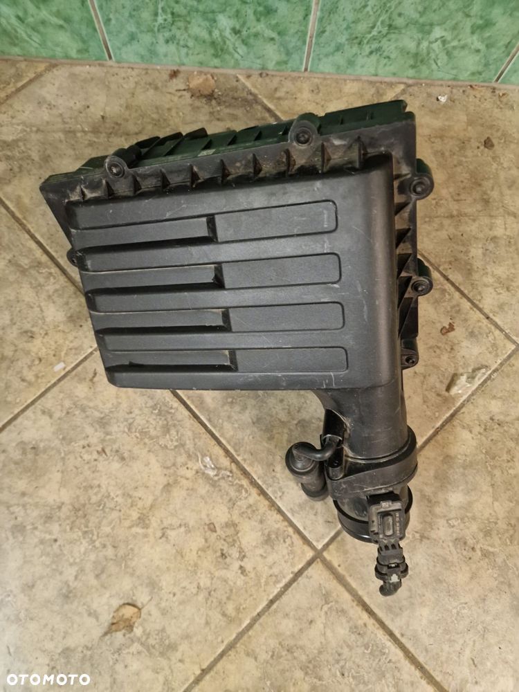 obudowa filtra powietrza volkswagen 5q0129607s - 1