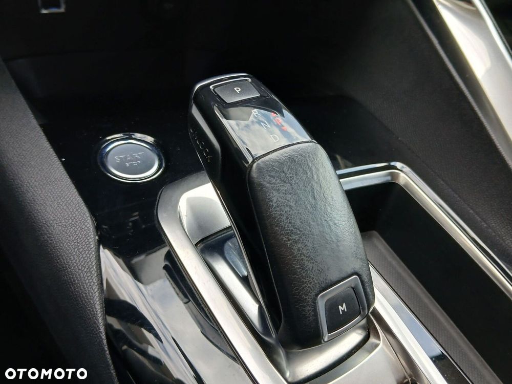 Peugeot 5008 1.6 THP Allure S&S EAT6 - 19