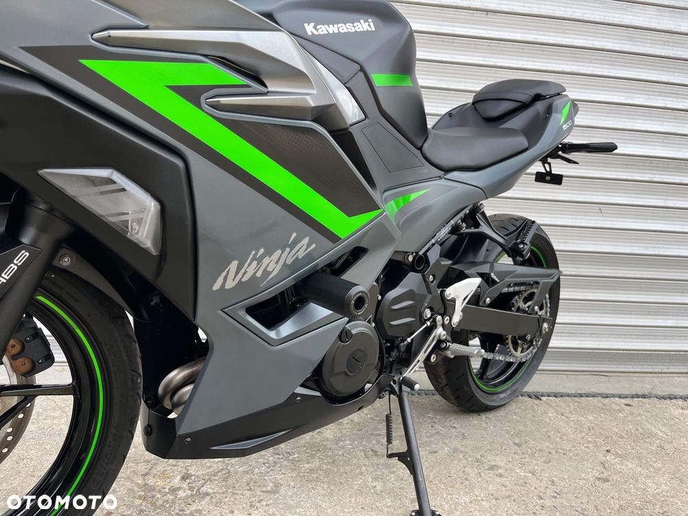 Kawasaki Ninja - 24
