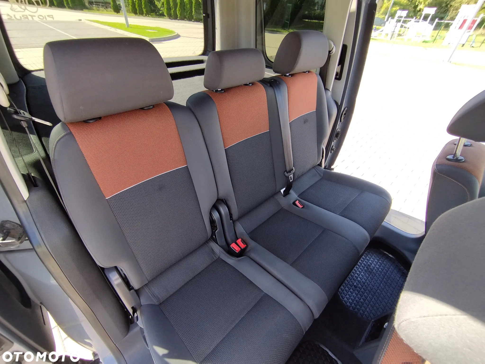 Volkswagen Caddy 1.6 TDI Highline - 10