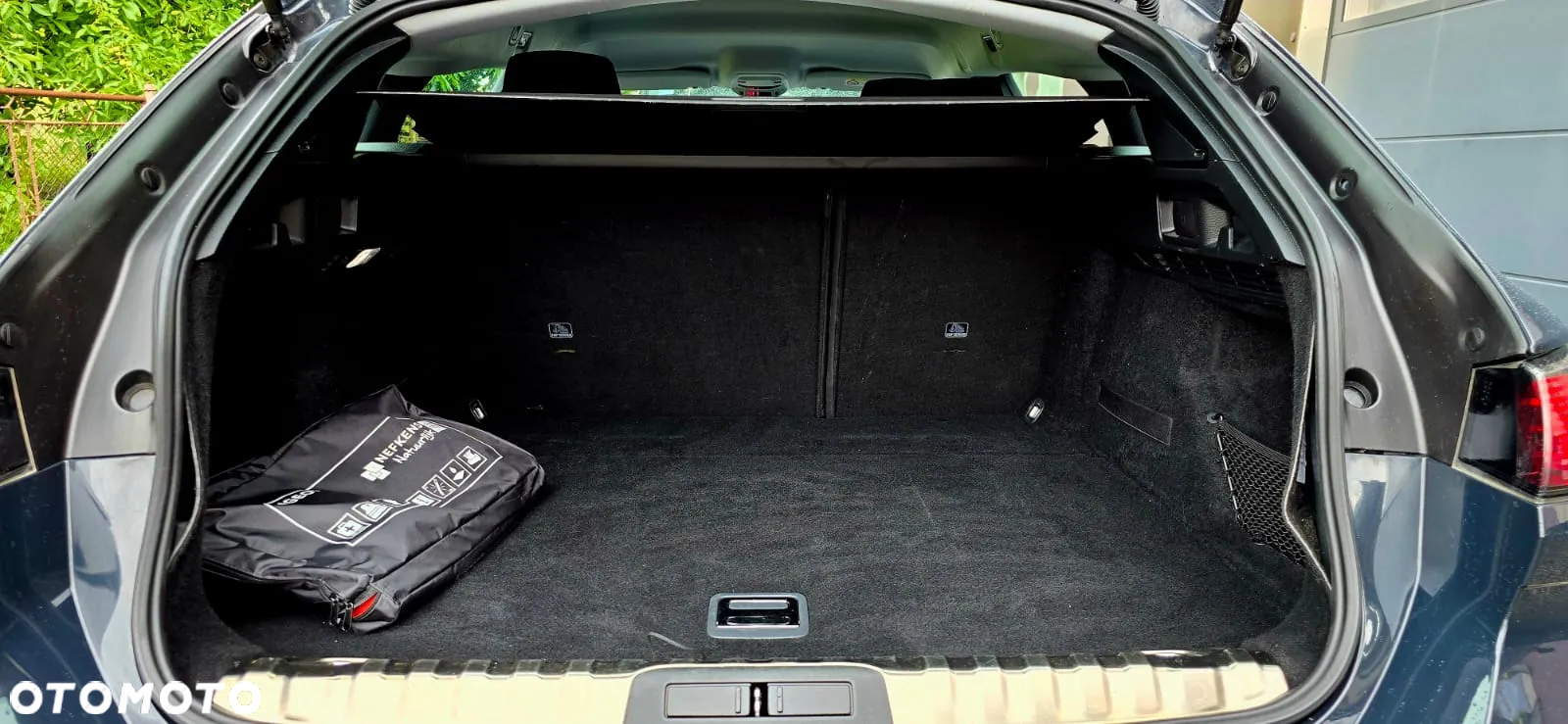Peugeot 508 SW BlueHDi 130 Active Business-Paket - 25
