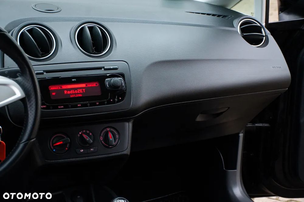 Seat Ibiza 1.6 16V Sport Edition - 30