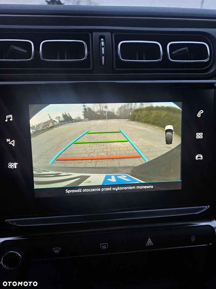 Citroën C3 1.2 PureTech Shine - 8