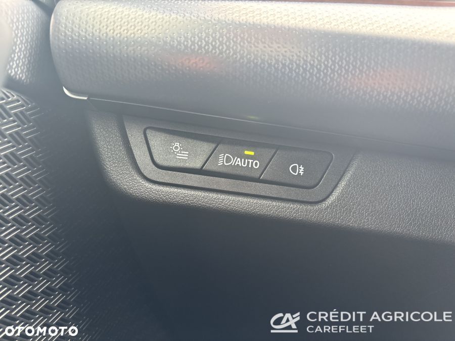 BMW X1 sDrive20i mHEV - 25