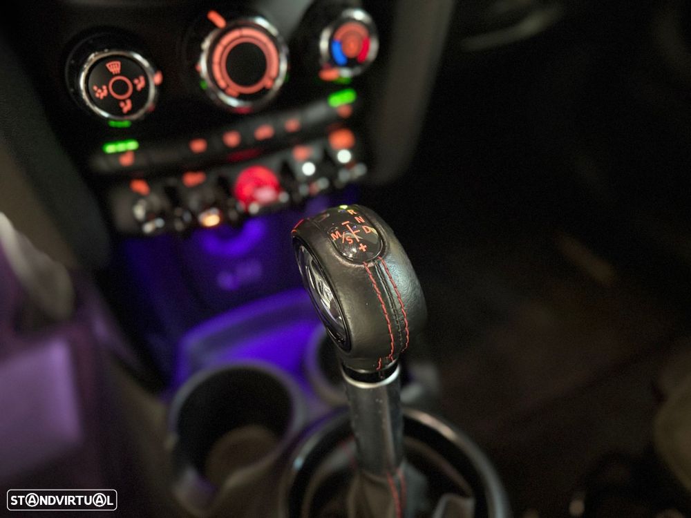 MINI 3 Portas John Cooper Works Aut. - 14