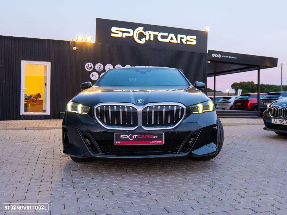 BMW 520 d Pack Desportivo M - 2