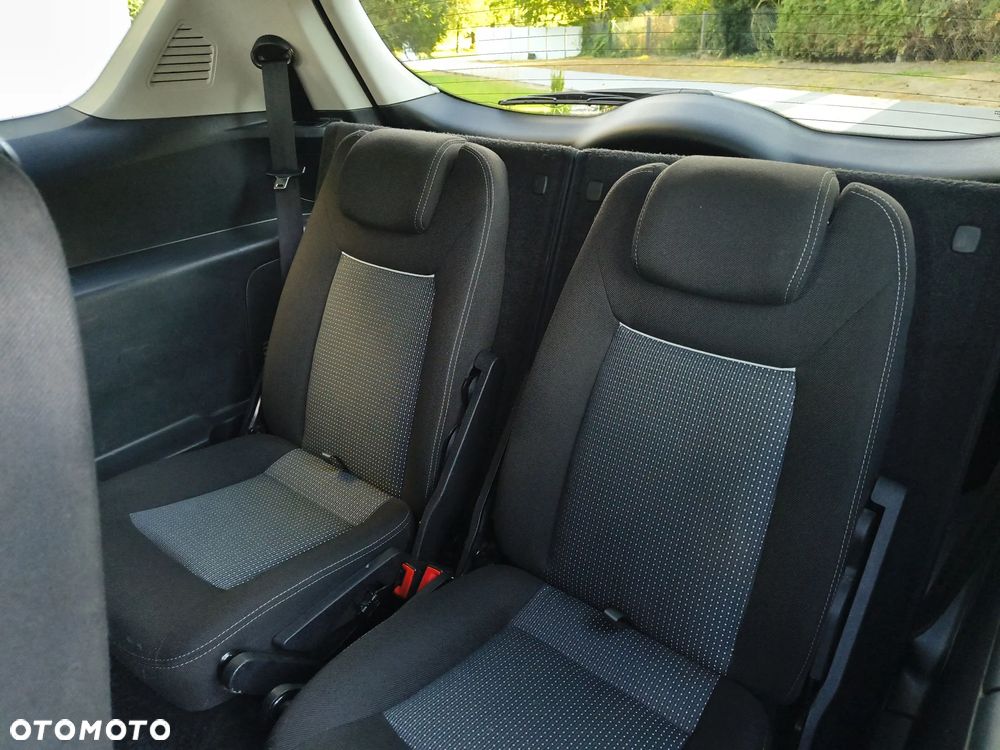 Ford S-Max 2.0 TDCi DPF Business Edition - 28