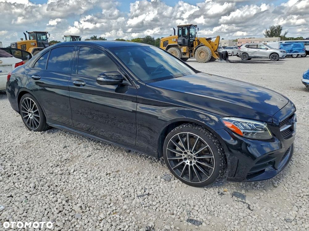 Mercedes-Benz Klasa C - 2