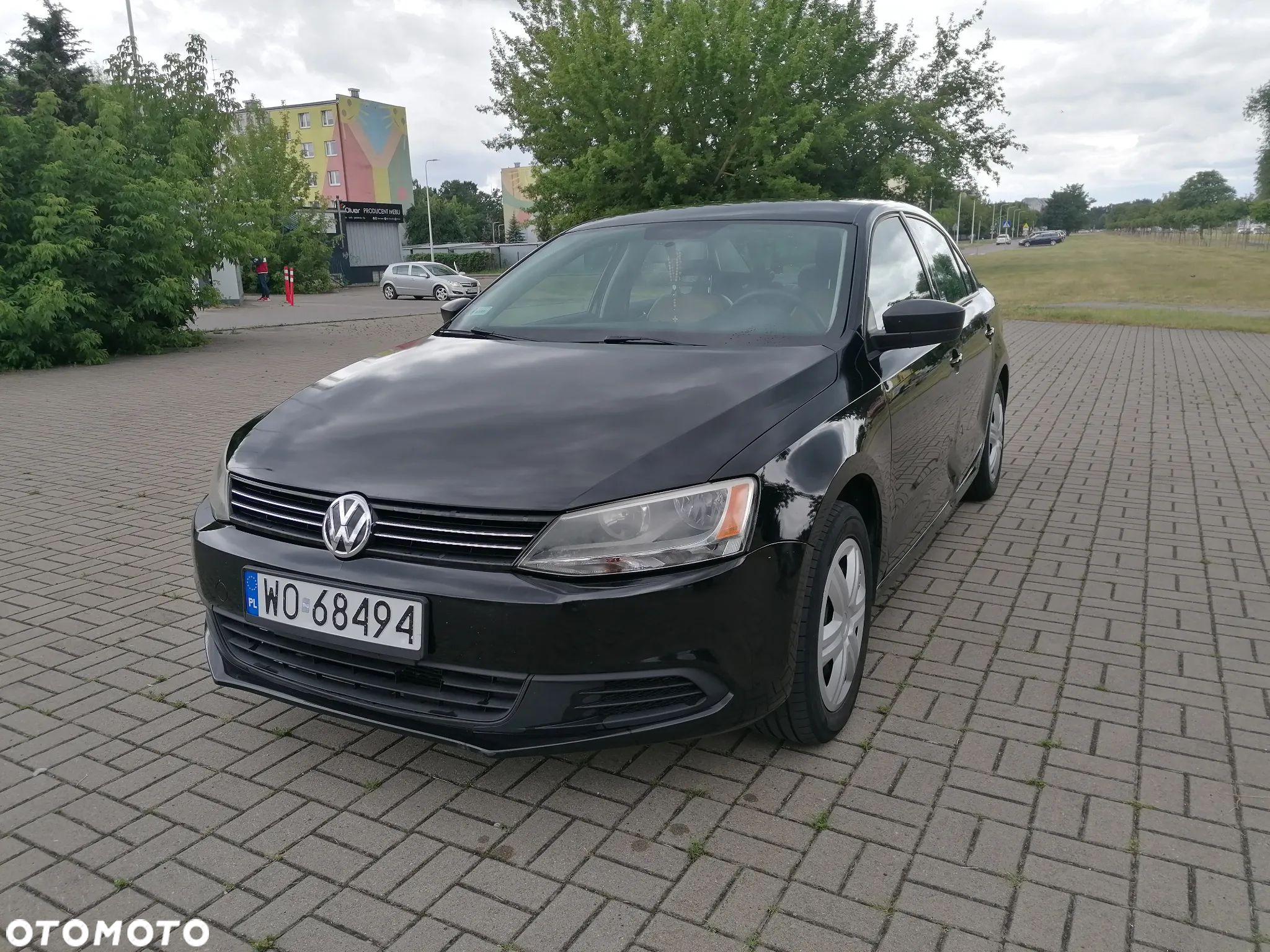 Volkswagen Jetta - 1