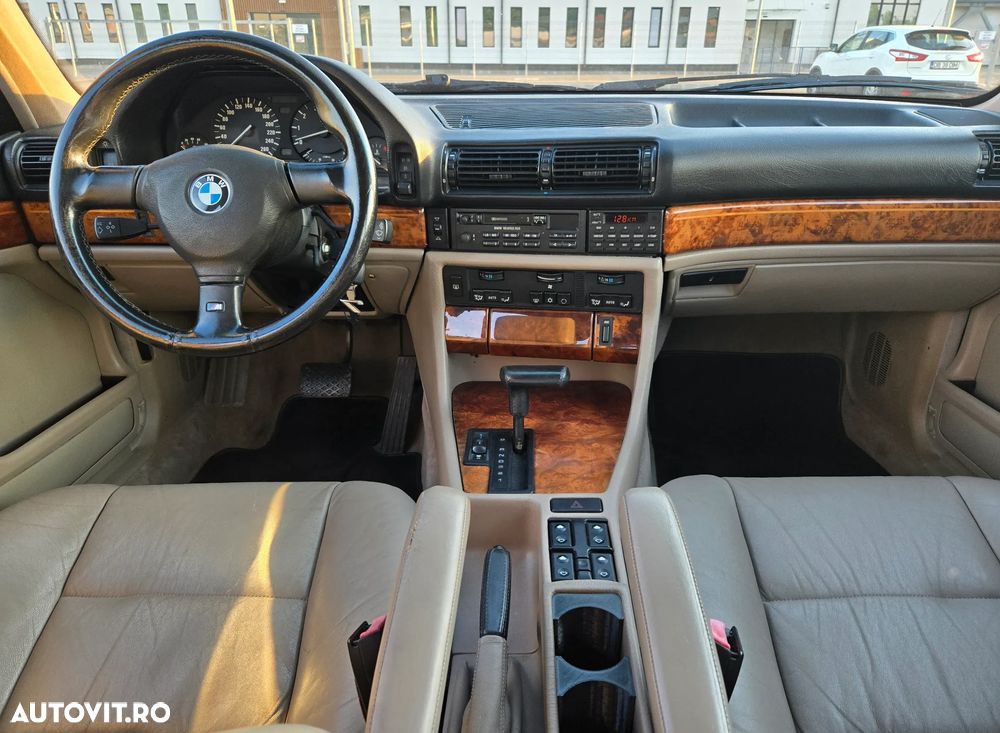 BMW Seria 7 - 4