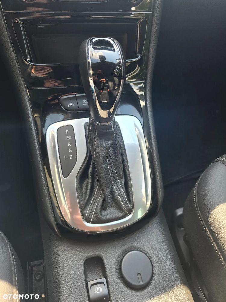 Opel Astra 1.5 D Start/Stop Automatik Elegance - 24