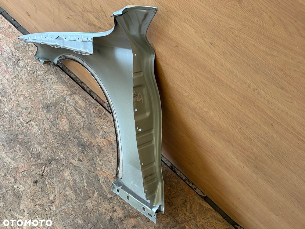 Błotnik przedni prawy Mercedes C-Klasa w205 14- A2058810201 - 12