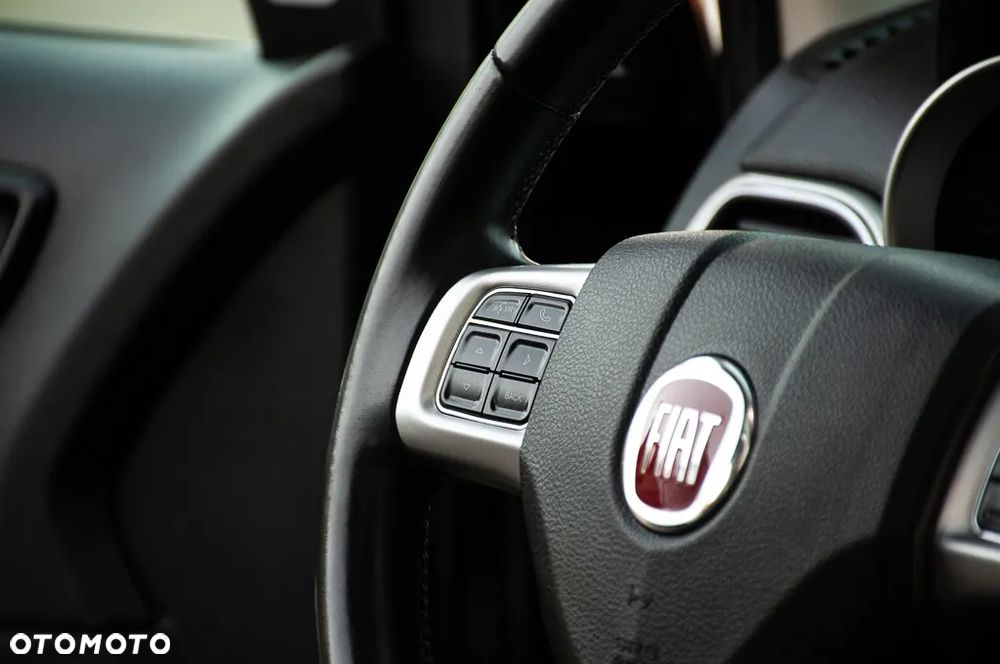 Fiat Freemont 2.0 Multijet 16V DPF Automatik Allrad Black Code - 32