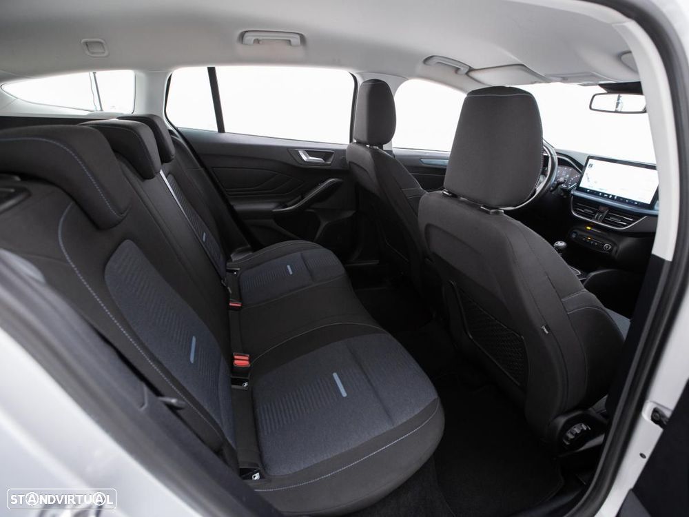 Ford Focus SW 1.5 TDCi EcoBlue Active - 11