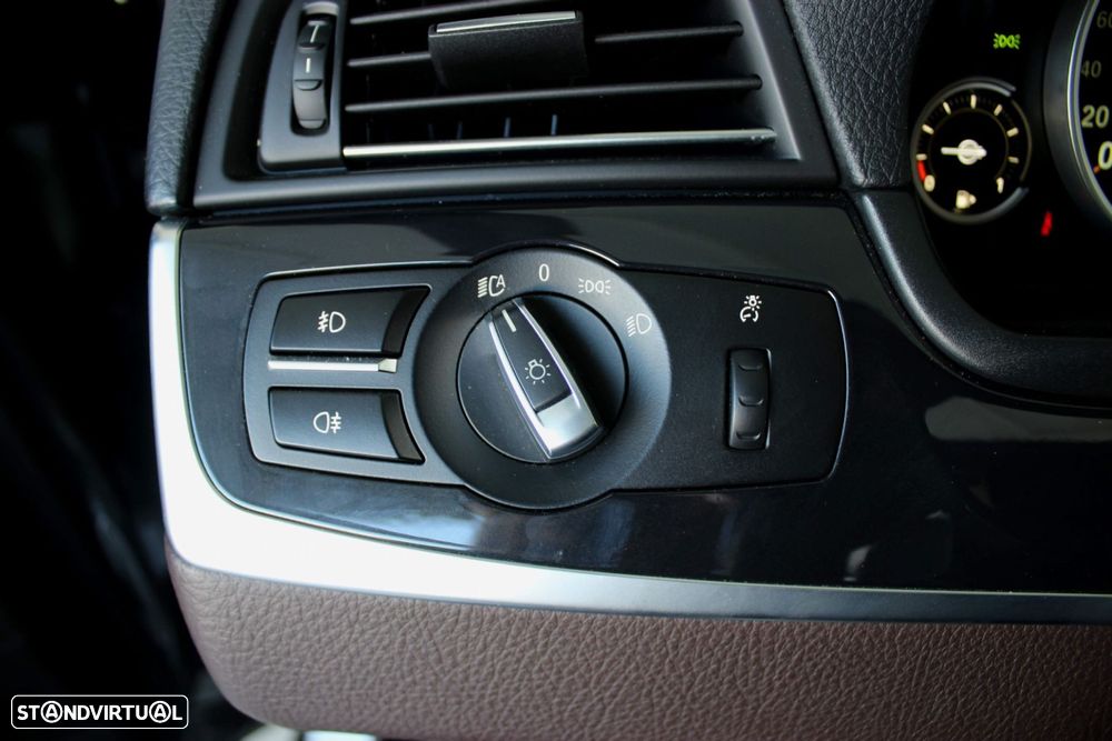 BMW 535 d xDrive Pack M Auto - 16