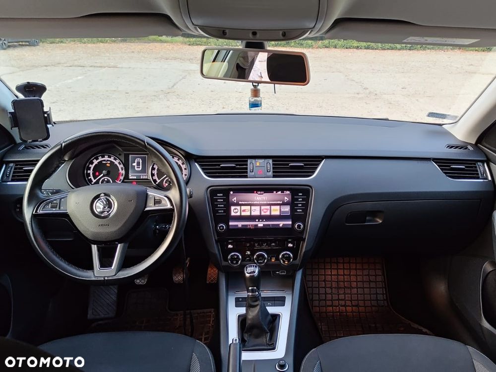Skoda Octavia 1.6 TDI Ambition - 21
