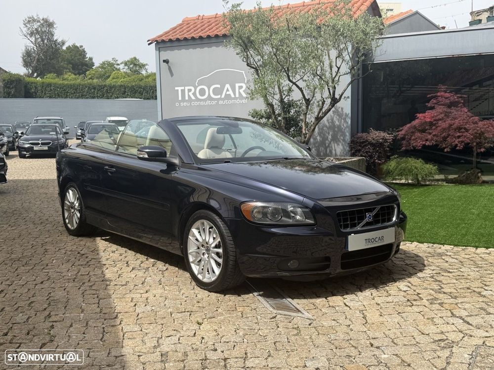 Volvo C70 2.0 D Momentum - 4