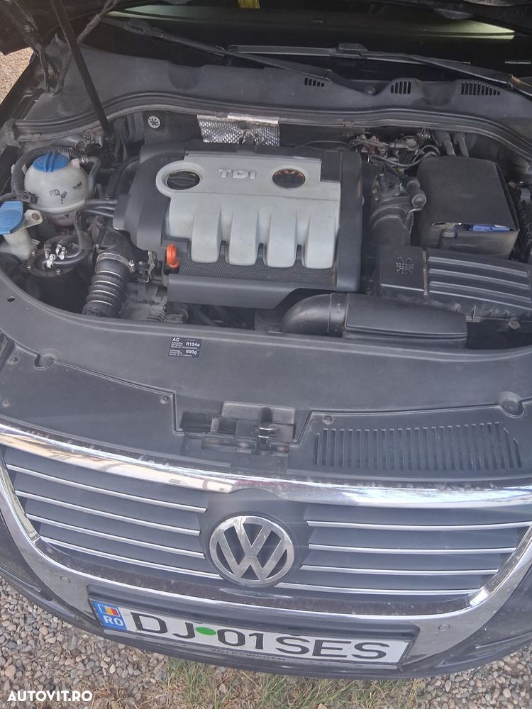 Volkswagen Passat 2.0 TDI DPF Comfortline - 11