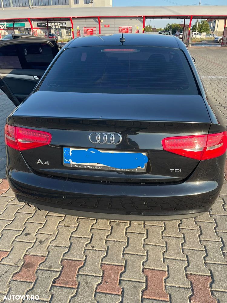 Audi A4 Limuzina 2.0 TDI - 8