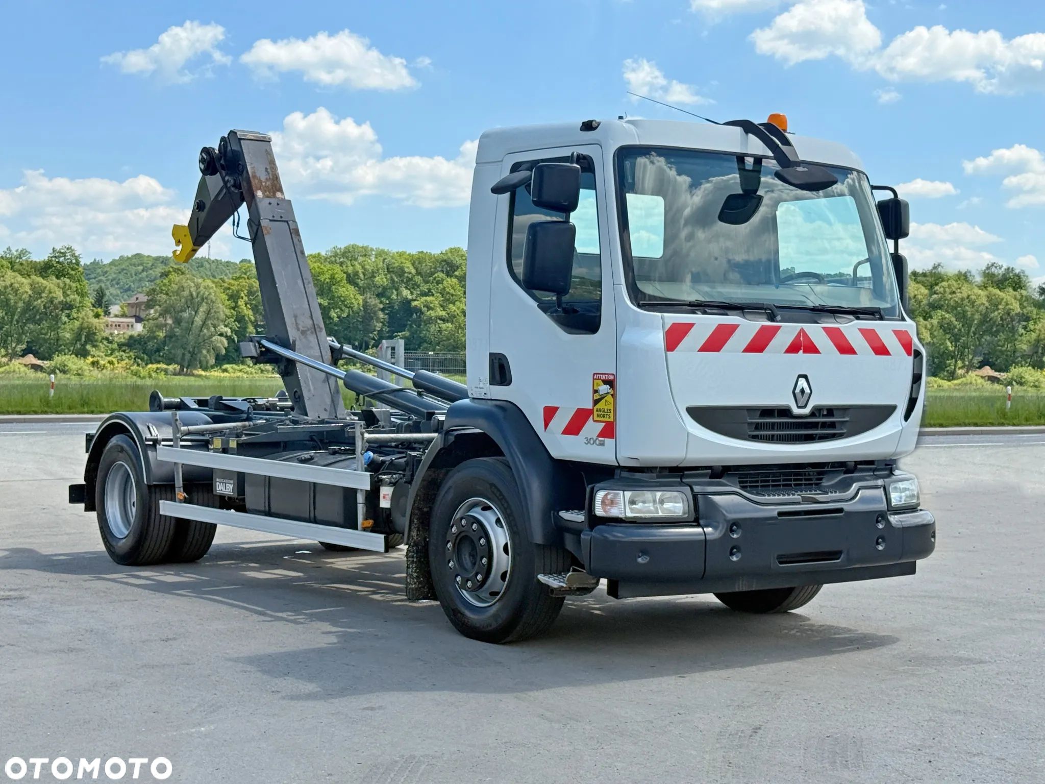 Renault MIDLUM 300 DXI  * HAKOWIEC * STAN BDB - 1