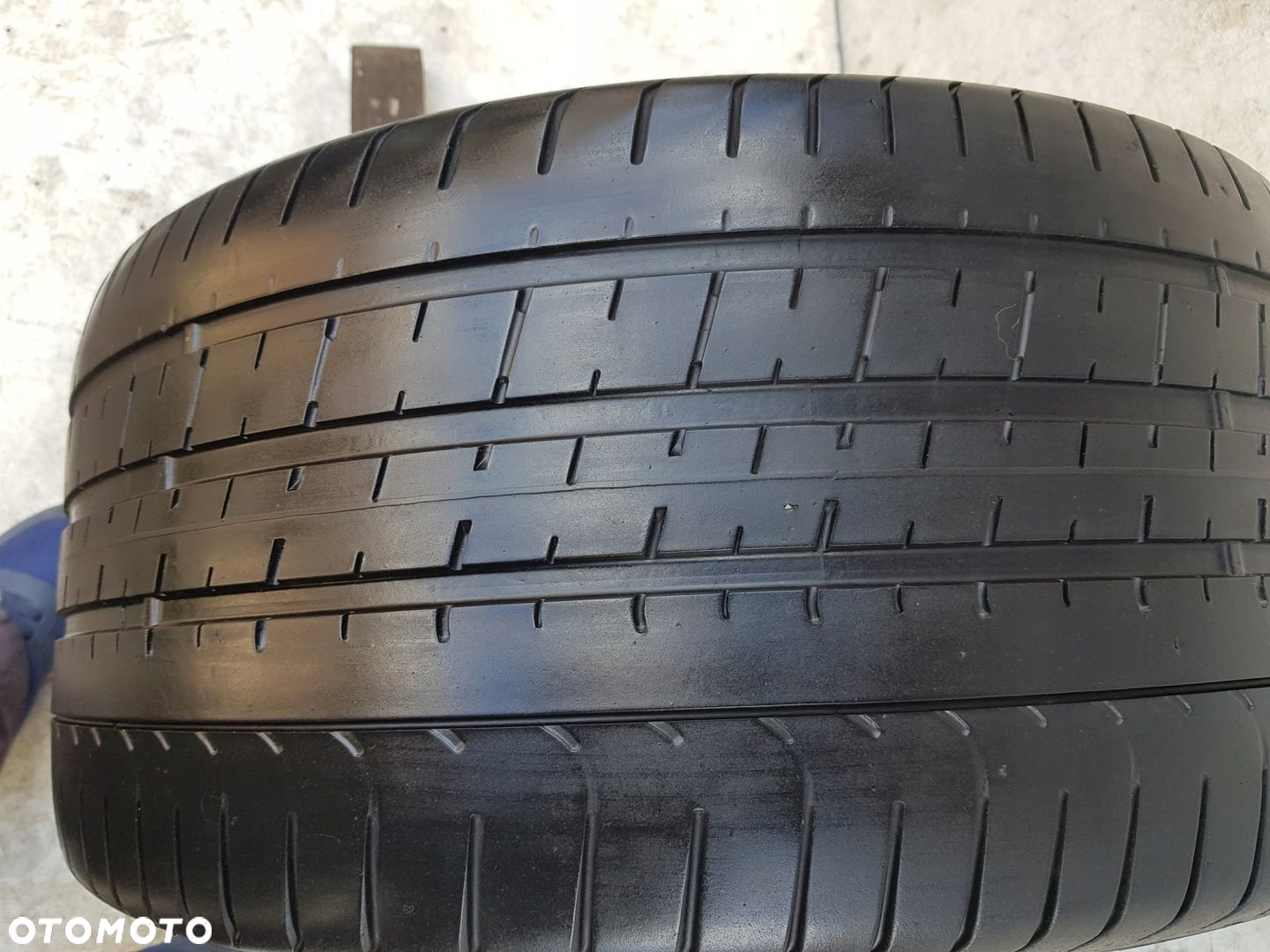 Pirelli PZERO 275/35 R18 95 Y runflat FR. 4,2mm - 4