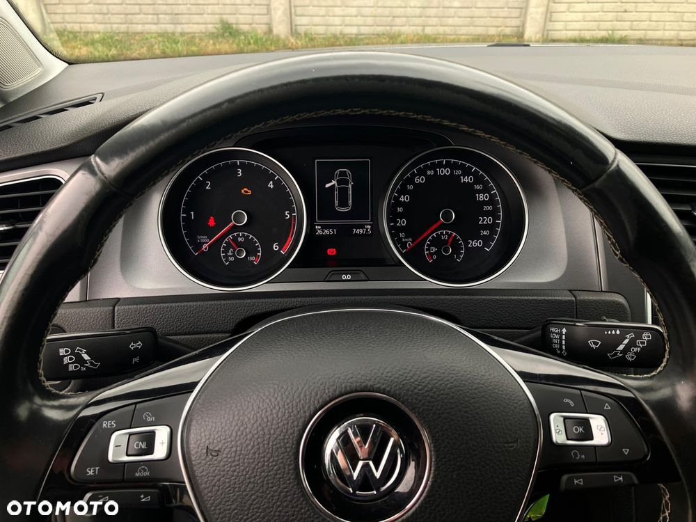Volkswagen Golf 2.0 TDI BlueMotion Technology Lounge - 18