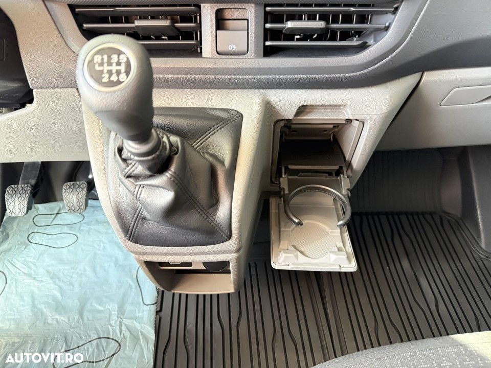 Ford Transit Custom - 13