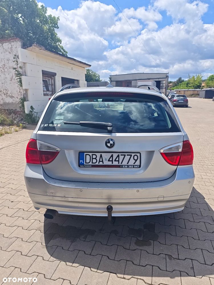 BMW Seria 3 320i - 2