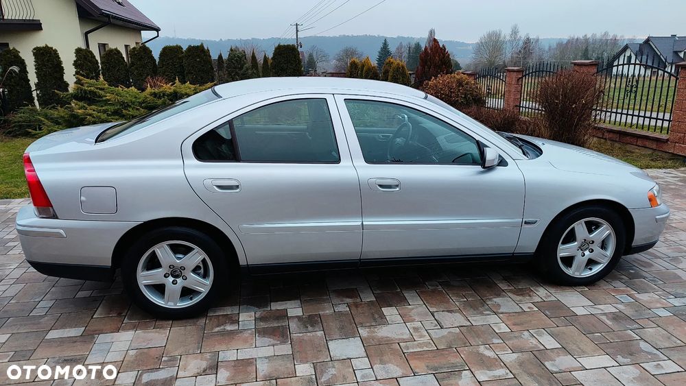 Volvo S60 D5 Kinetic - 11