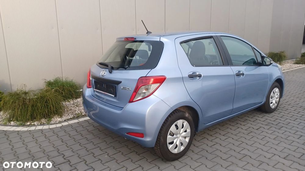 Toyota Yaris 1.0 VVT-i - 6