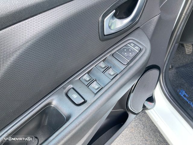 Renault Clio TCe 90 Limited - 23