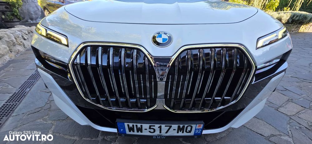 BMW Seria 7 - 24