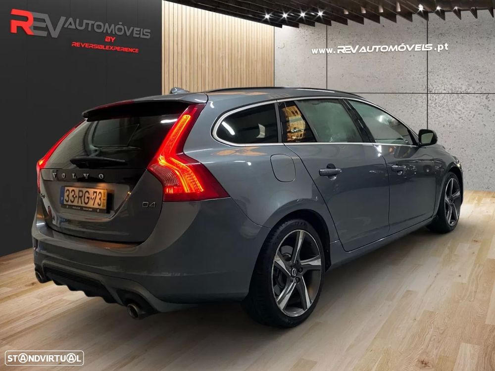 Volvo V60 2.0 D4 R-Design Geartronic - 3
