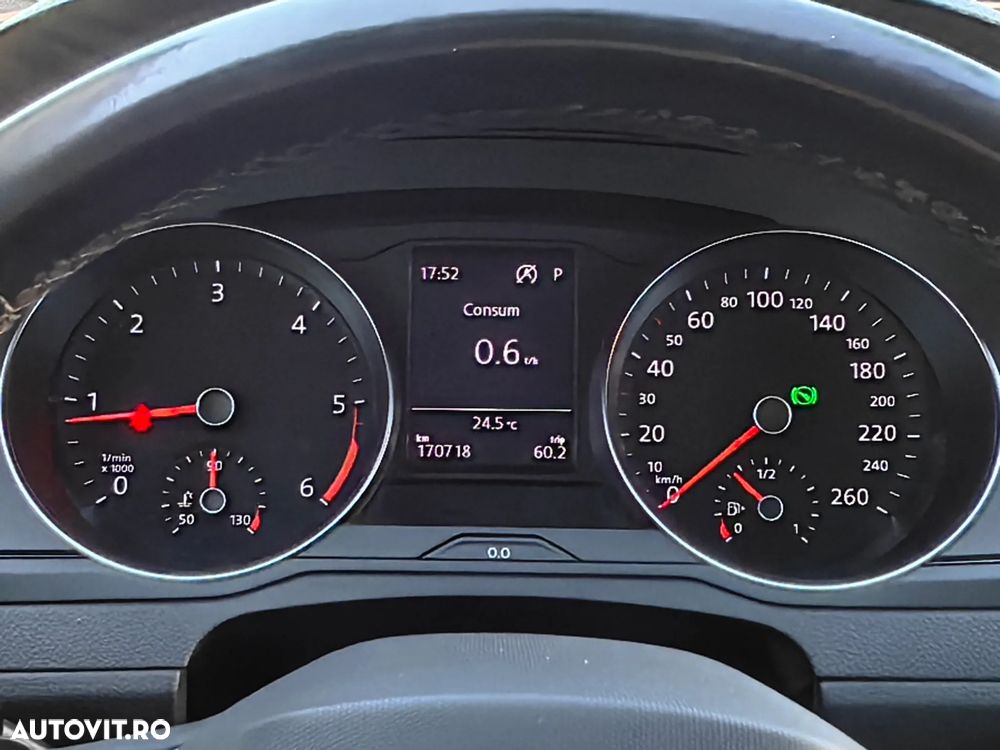 Volkswagen Passat 2.0 TDI DSG Trendline - 27