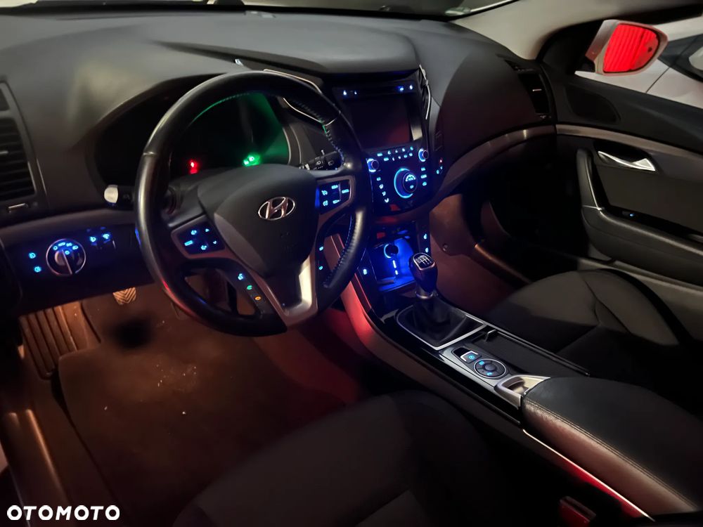 Hyundai i40 1.7 CRDi Premium - 28