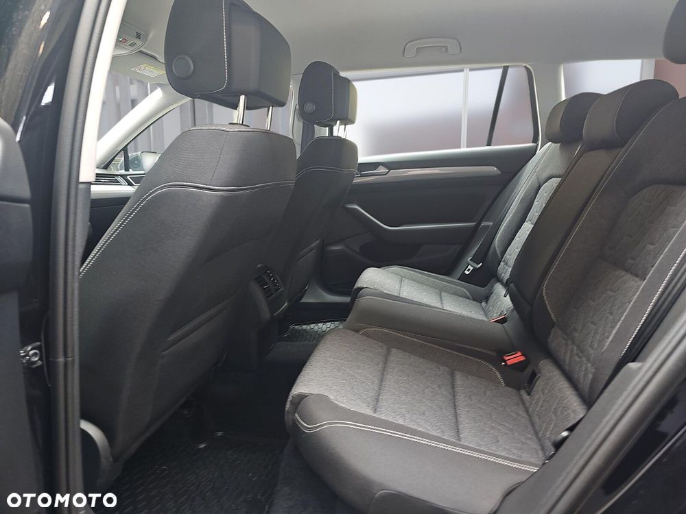Volkswagen Passat Variant 1.5 TSI EVO Business DSG - 10