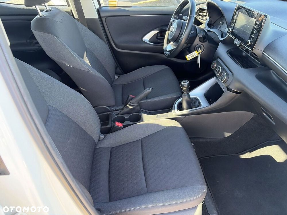 Toyota Yaris 1.5 Comfort - 10