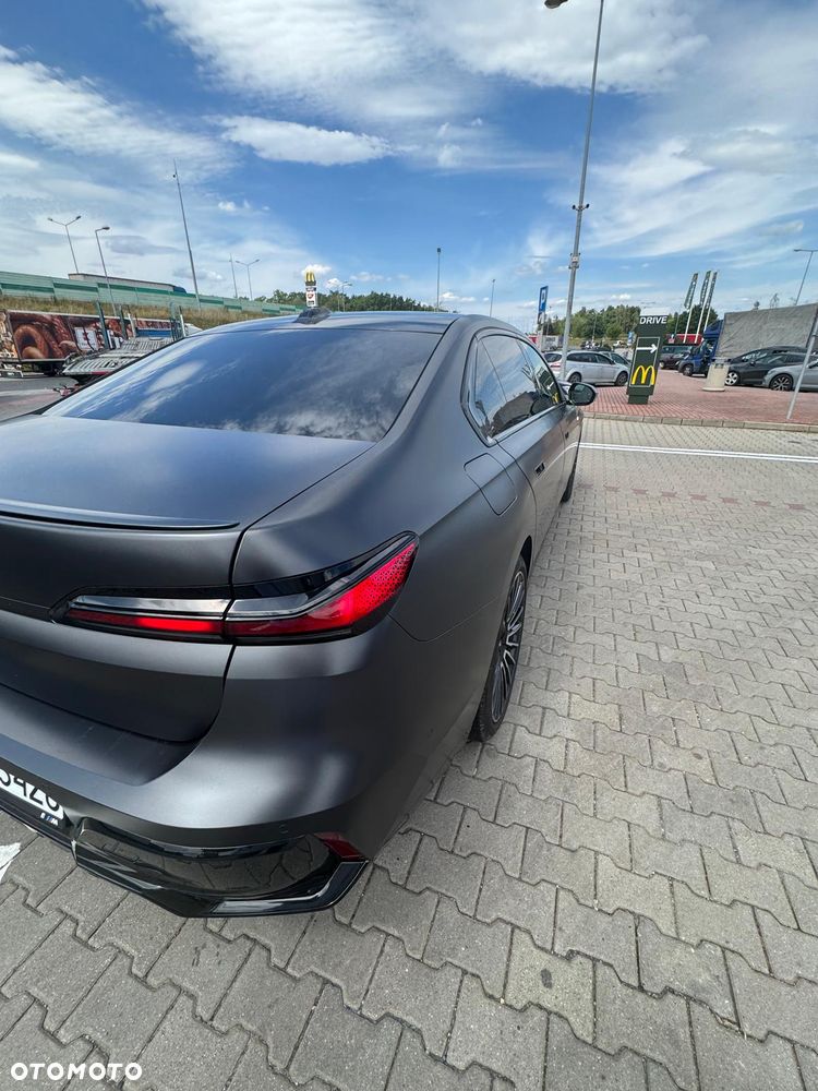 BMW Seria 7 740d xDrive mHEV Nero Lusso Edition sport - 4
